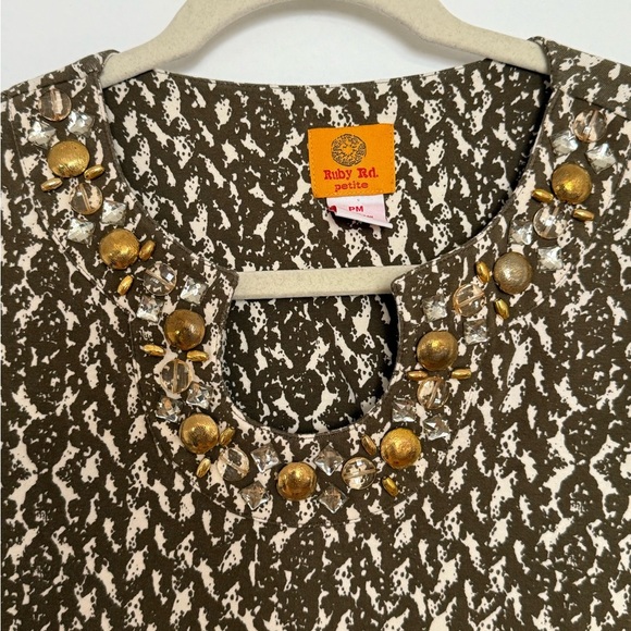 Patterned Top with Beaded Neckline - Picture 3 of 4